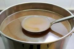 現鹵現撈鍋底的“豆腐腦”該怎么處理？