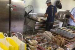 95后大學(xué)生開了一家10㎡的鹵肉店一天竟能賣300