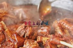 鹵羊肉時(shí)如何去除羊膻味